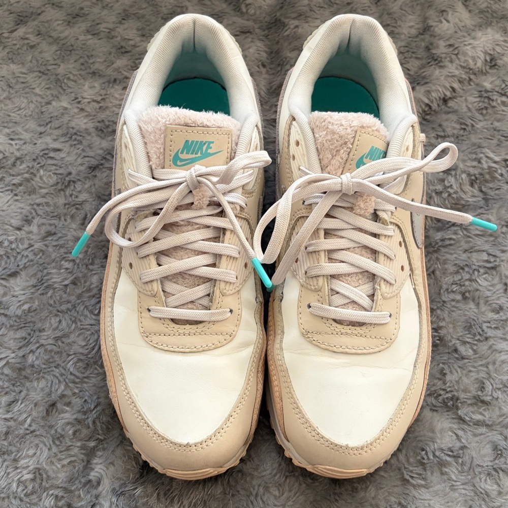 Nike Cream and Turquoise Athletic Shoes